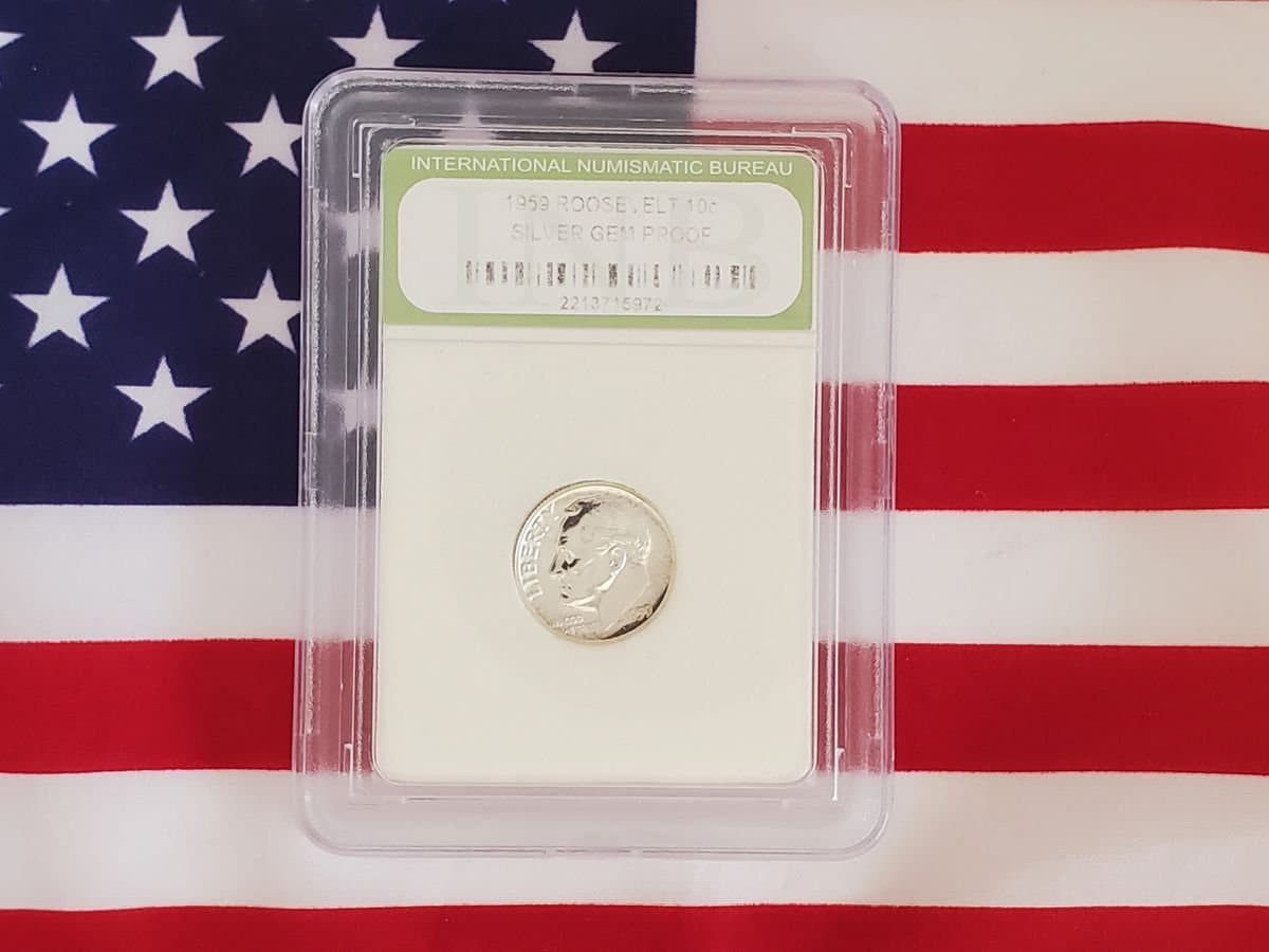 Mixed Dime and Quarter Lot- Some Silver- All Slabbed (9)
