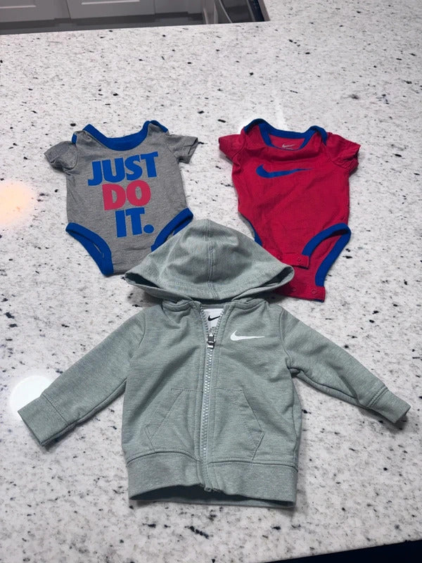 Nike Baby 3 Piece Clothing Bundle Hoodie 2 Bodysuits Newborn