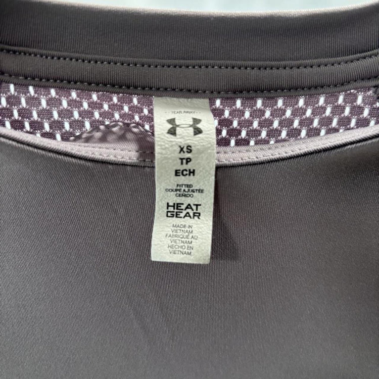 Under Armour HeatGear Mesh Back Fitted Workout Tee XS Gray Purple