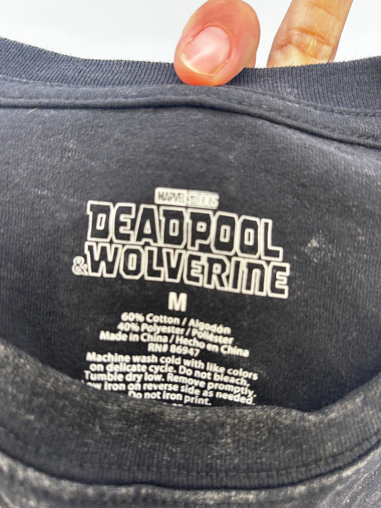 Deadpool & Wolverine Washed Black Comic Graphic Tee M Marvel Streetwear