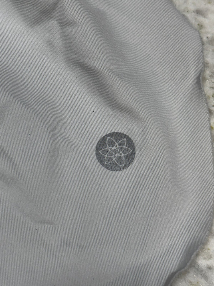 Athleta Women’s Running Shorts Size Large Gray Lightweight Activewear Drawstring