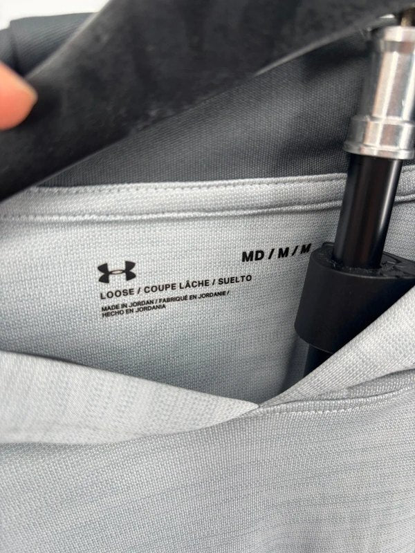 Under Armour Gray Lightweight Athletic Hoodie Size Medium Loose Fit