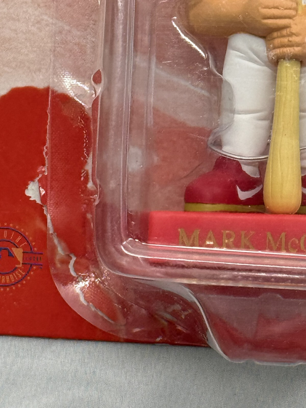 1999 Mark McGwire-Cardinals "Bobbin' Bobbers" Premier Edition bobblehead(s) x2