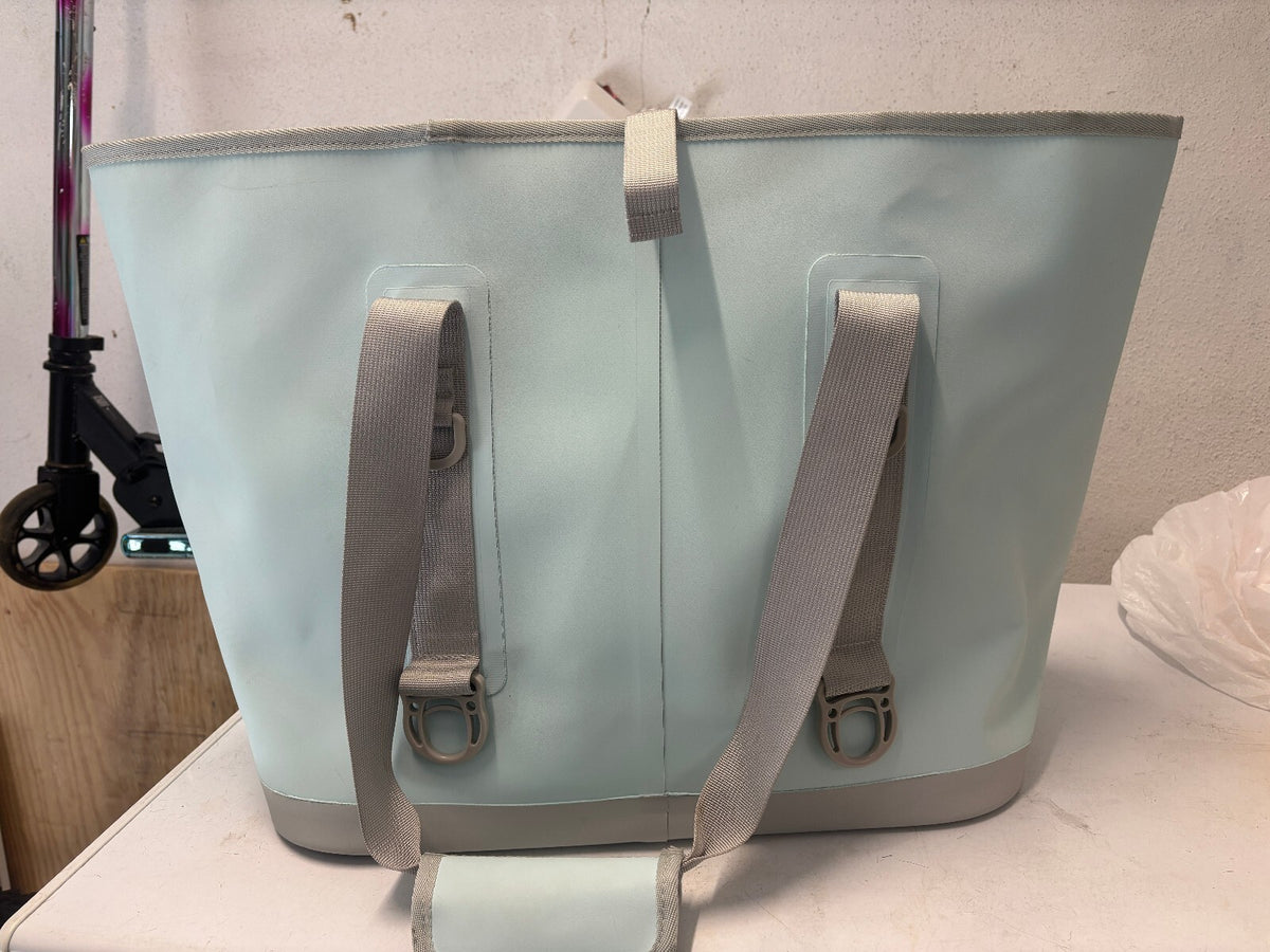 RTIC Light Blue Insulated Cooler Tote Bag Large Beach Picnic Travel
