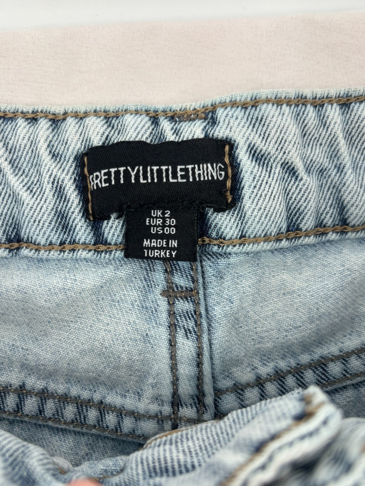 PrettyLittleThing Rhinestone Jeans Women's US 00 Light Blue Denim