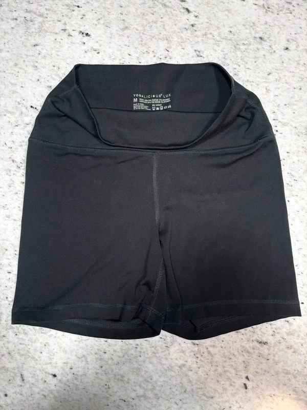 Yogalicious Lux Black High Waisted Gym Yoga Shorts Size M