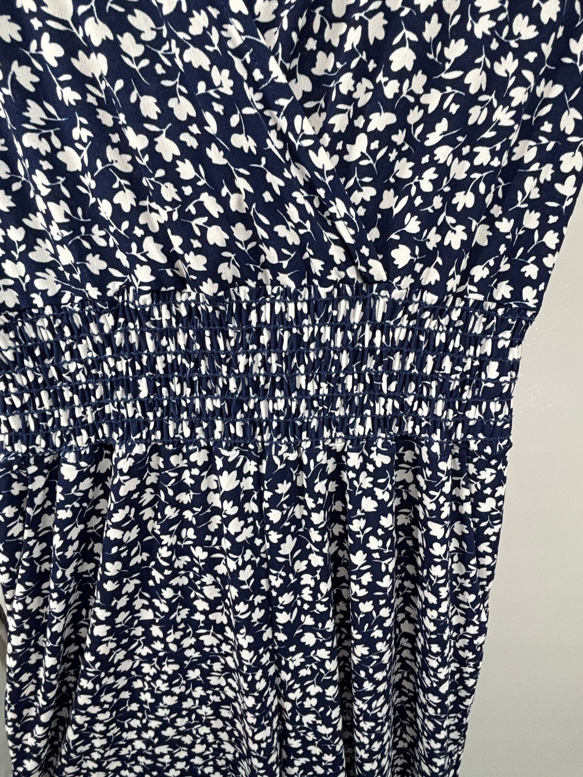 Kaileigh Navy Floral Wide Leg Jumpsuit Women's XS Surplice V-Neck Flutter Sleeve