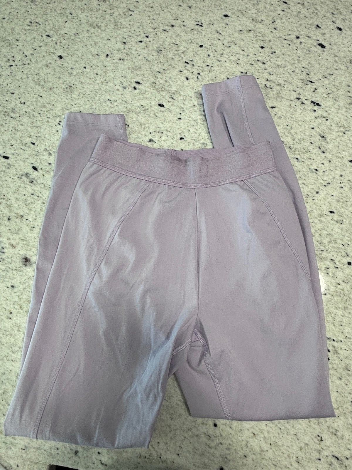 PINK Victoria's Secret Lilac Athletic Leggings M Yoga Gym Athleisure