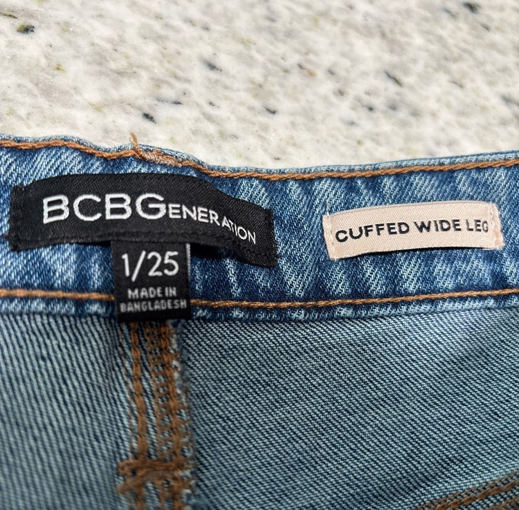 BCBGeneration Cuffed Wide Leg Jeans Y2K Blue Denim Size 25